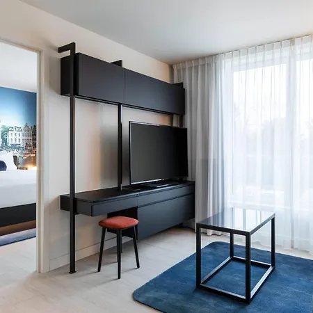 By Marriott Hotell 4*